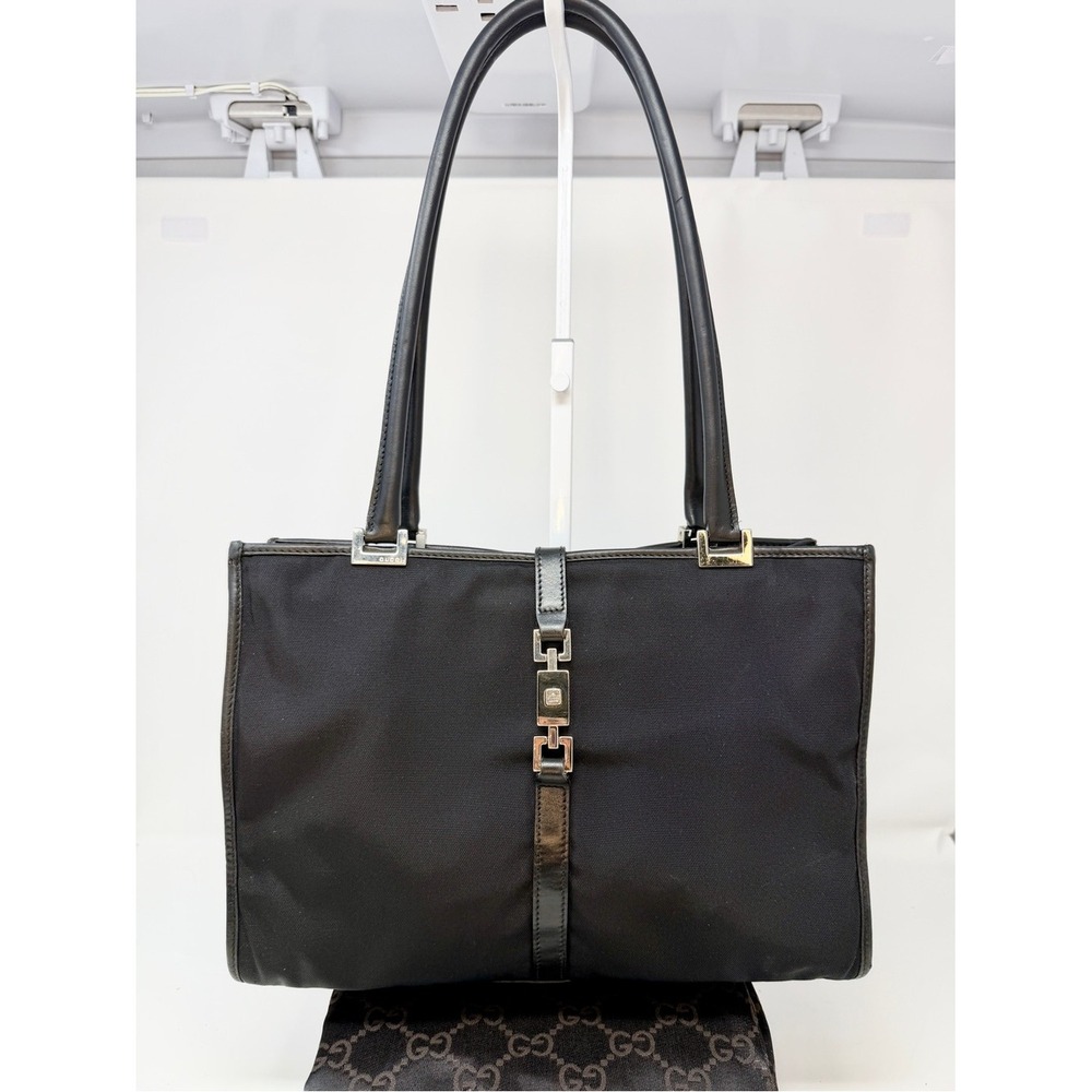 Gucci Authentic Vintage Jackie Black Canvas Piston Lock Shoulder Bag - VGUC